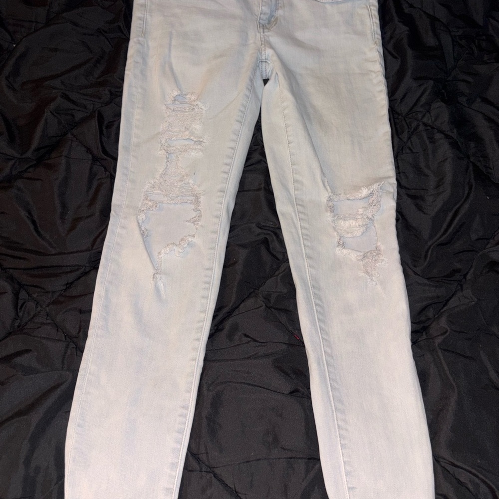 American Eagle Outfitters Light Wash Distressed Boyfriend Jeans